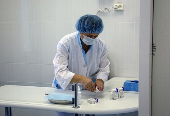 Вакцинация врачей от коронавируса в Мурманске