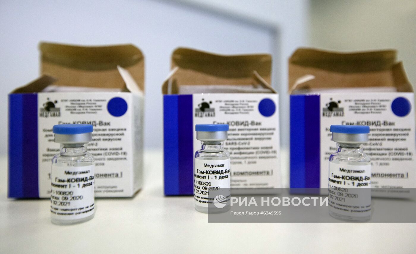 Вакцинация врачей от коронавируса в Мурманске