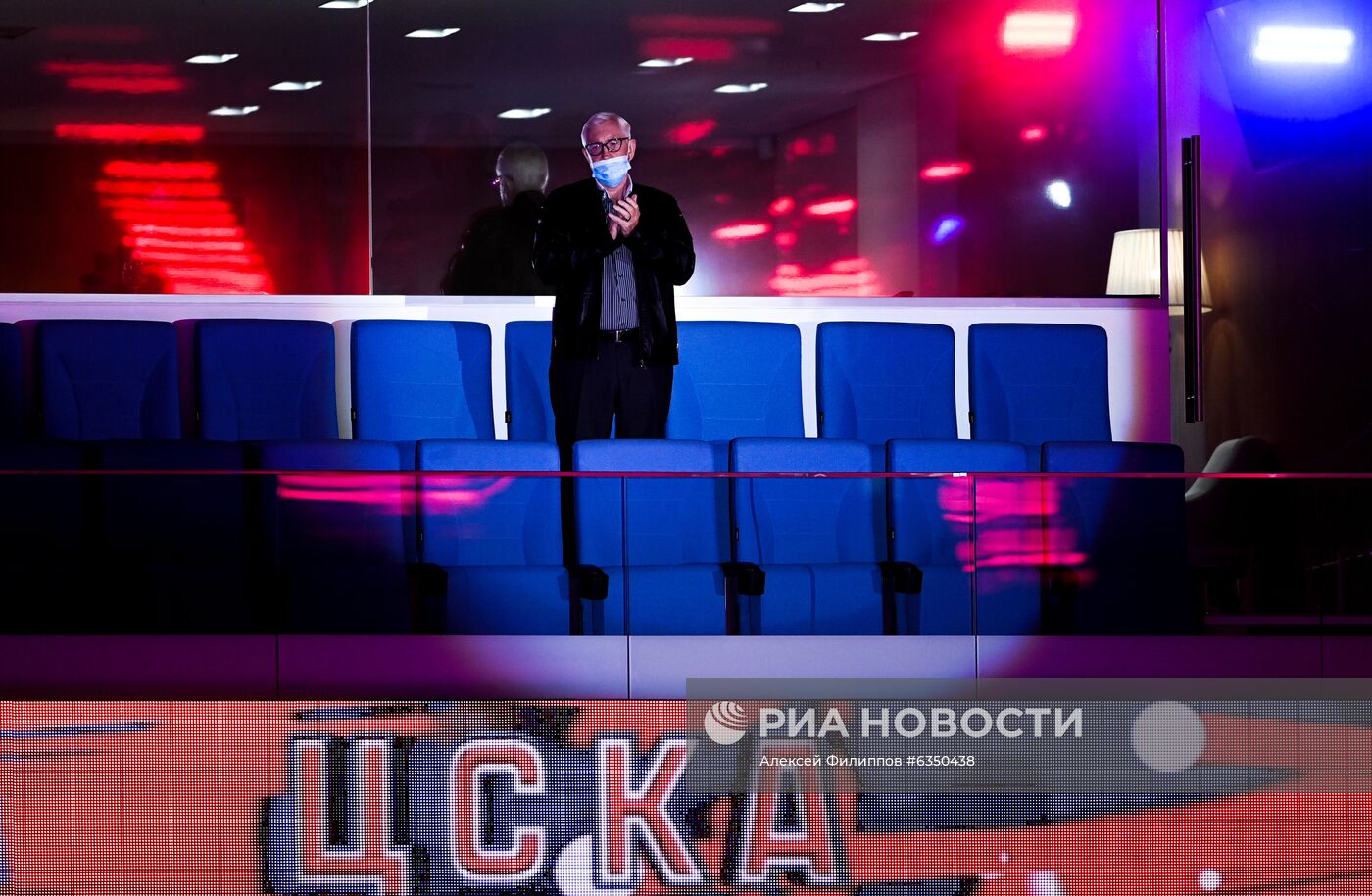 Хоккей. КХЛ. Матч ЦСКА - "Динамо" (Москва)