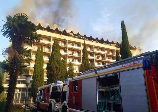 Пожар в санатории "Ялта" в Крыму