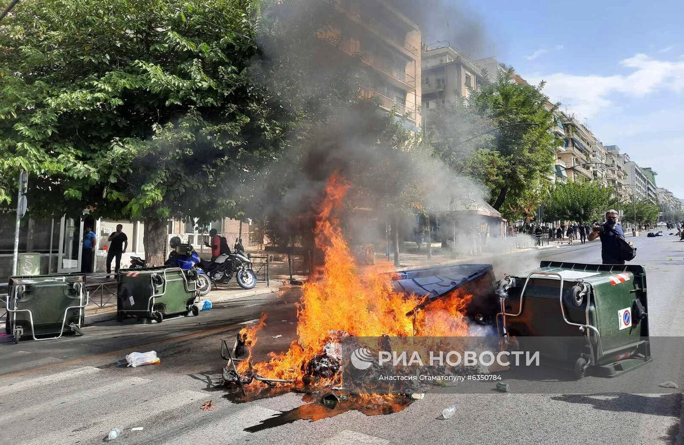 Беспорядки в Греции