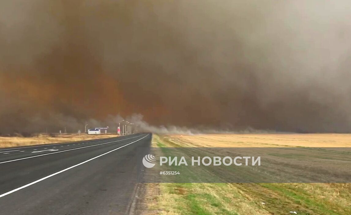 Взрывы на бывших военных складах в Рязанской области