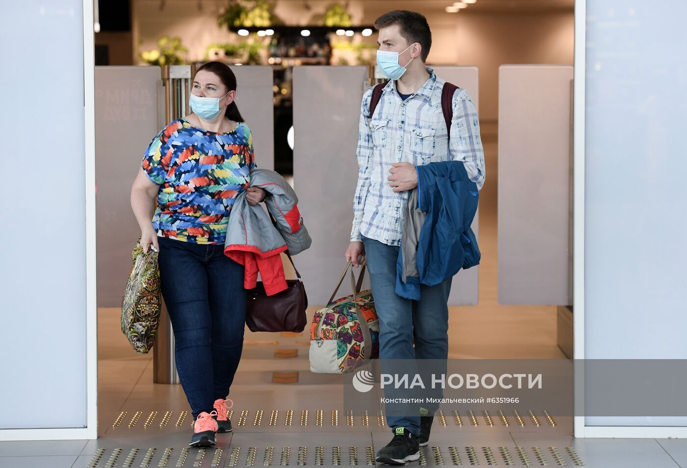 Ситуация в связи с коронавирусом в аэропорту Симферополя