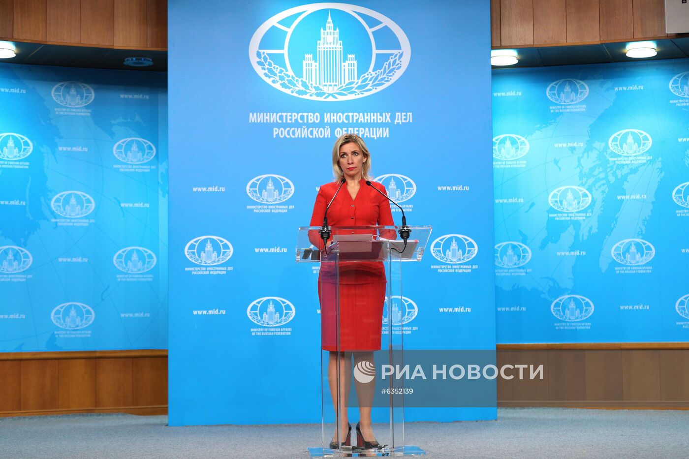 Брифинг официального представителя МИД России М. Захаровой