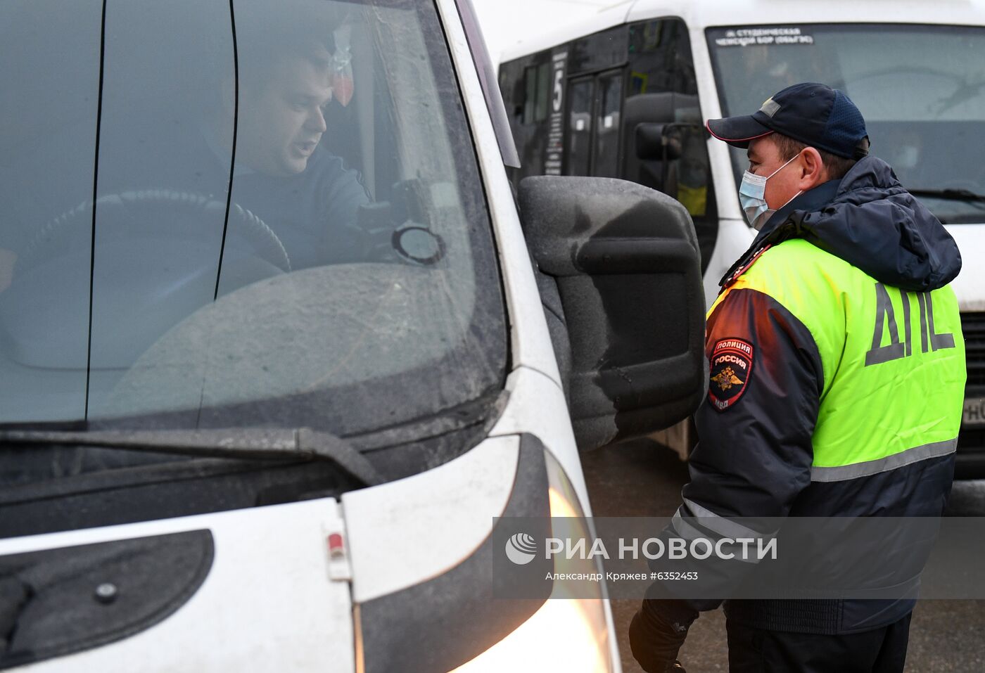 Проверка масочного режима в общественном транспорте Новосибирска