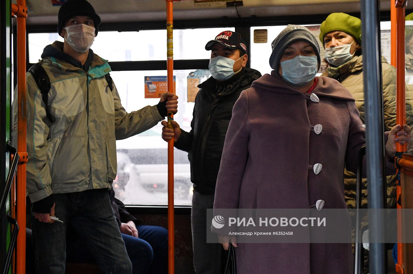 Проверка масочного режима в общественном транспорте Новосибирска