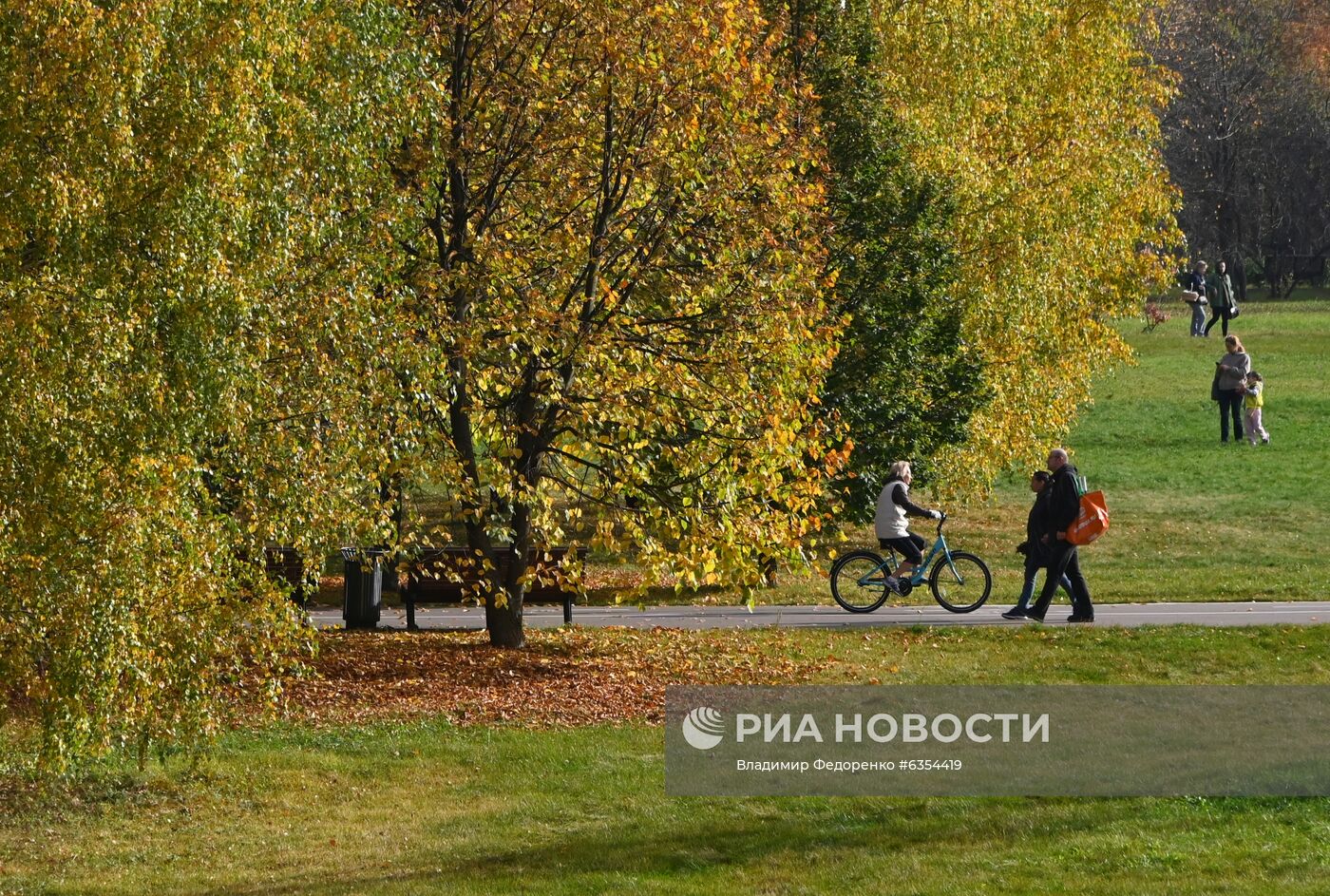 Теплая погода в Москве