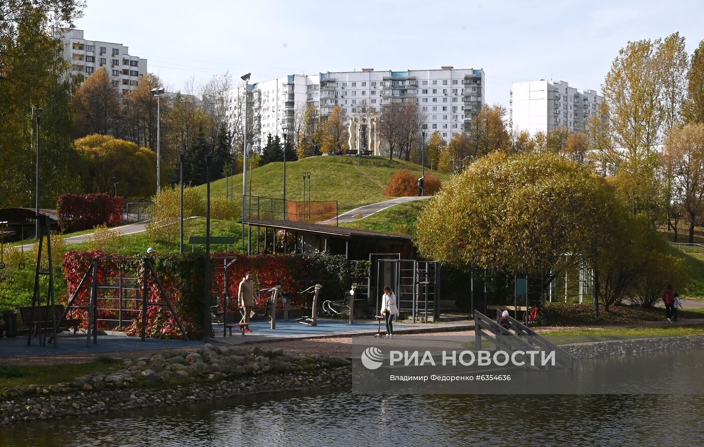 Теплая погода в Москве