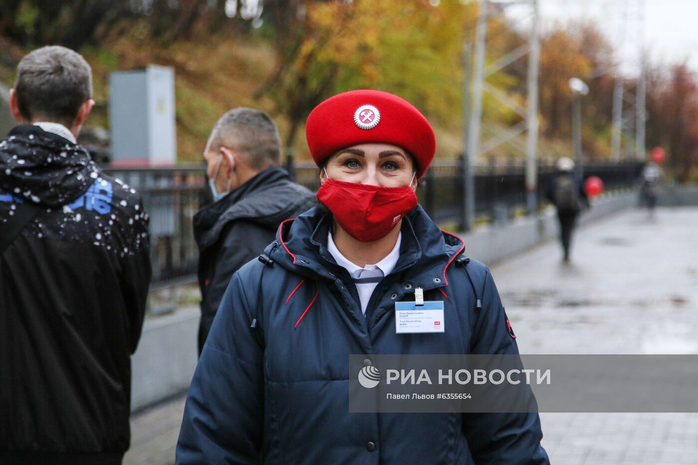 Пассажирское движение по новому ж/д мосту под Мурманском открыл двухэтажный поезд