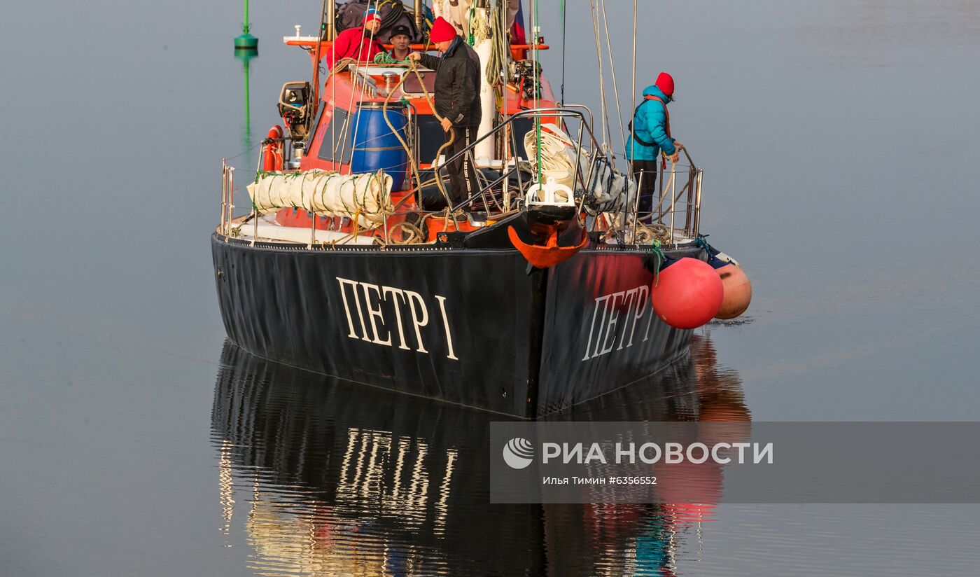Экспедиция полярной яхты "Петр Первый"