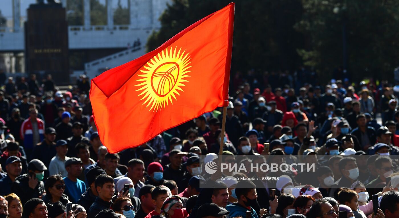 Парламент Киргизии утвердил назначение С. Жапарова на пост премьер-министра