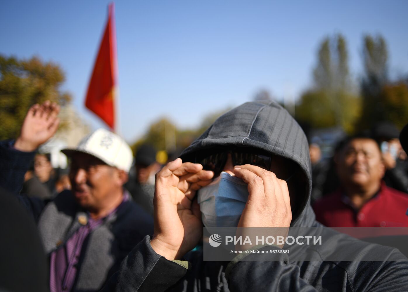 Граждане Киргизии страны.. Как киргизы прижимают русских людей.