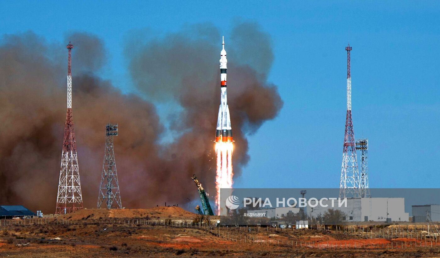 Запуск РН "Союз-2-1а" с кораблем "Союз МС-17" с космодрома Байконур 