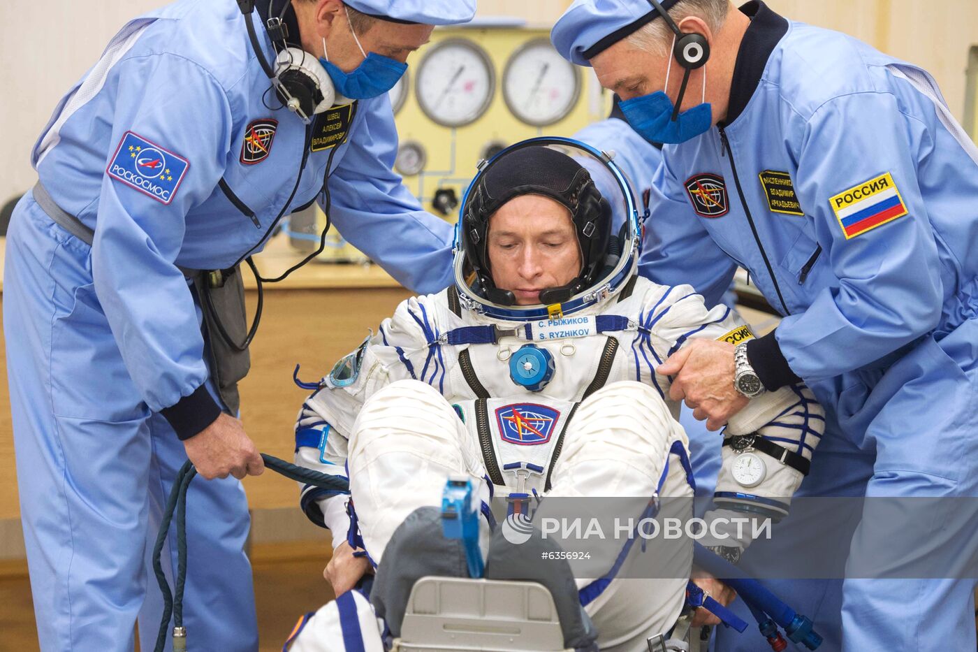 Запуск РН "Союз-2-1а" с кораблем "Союз МС-17" с космодрома Байконур 