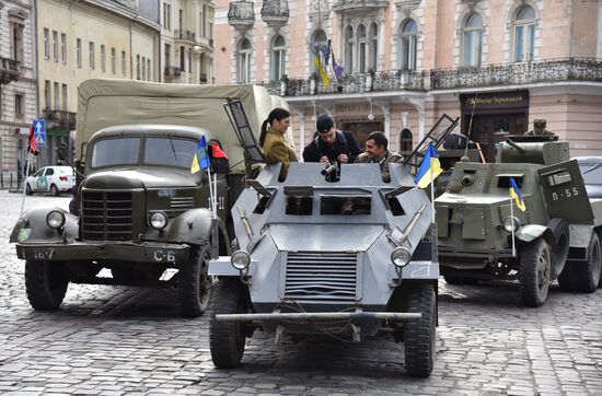 Марши националистов на Украине