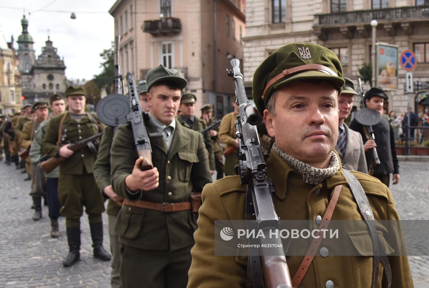 Марши националистов на Украине