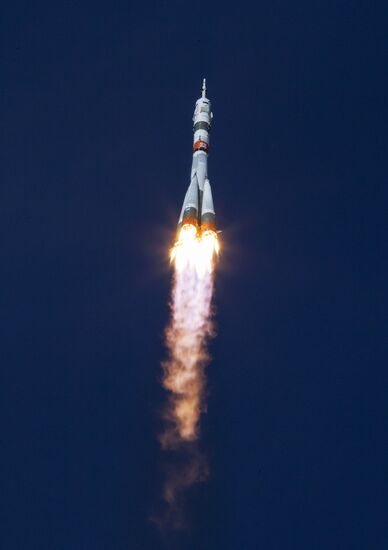 Запуск РН "Союз-2-1а" с кораблем "Союз МС-17" с космодрома Байконур 