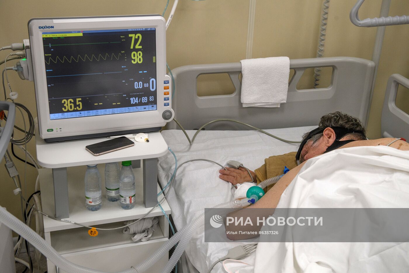 Госпиталь COVID-19 в ледовом комплексе "Крылатское"