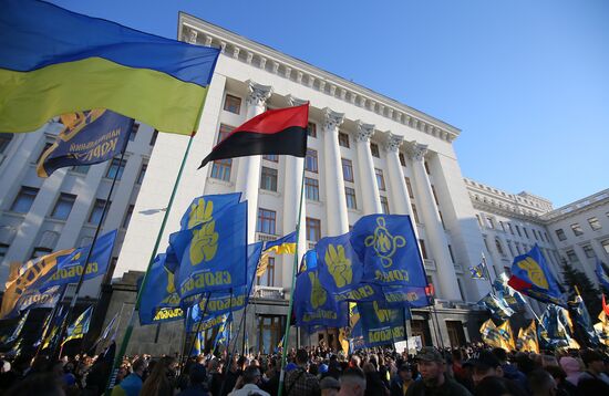 Марши националистов на Украине