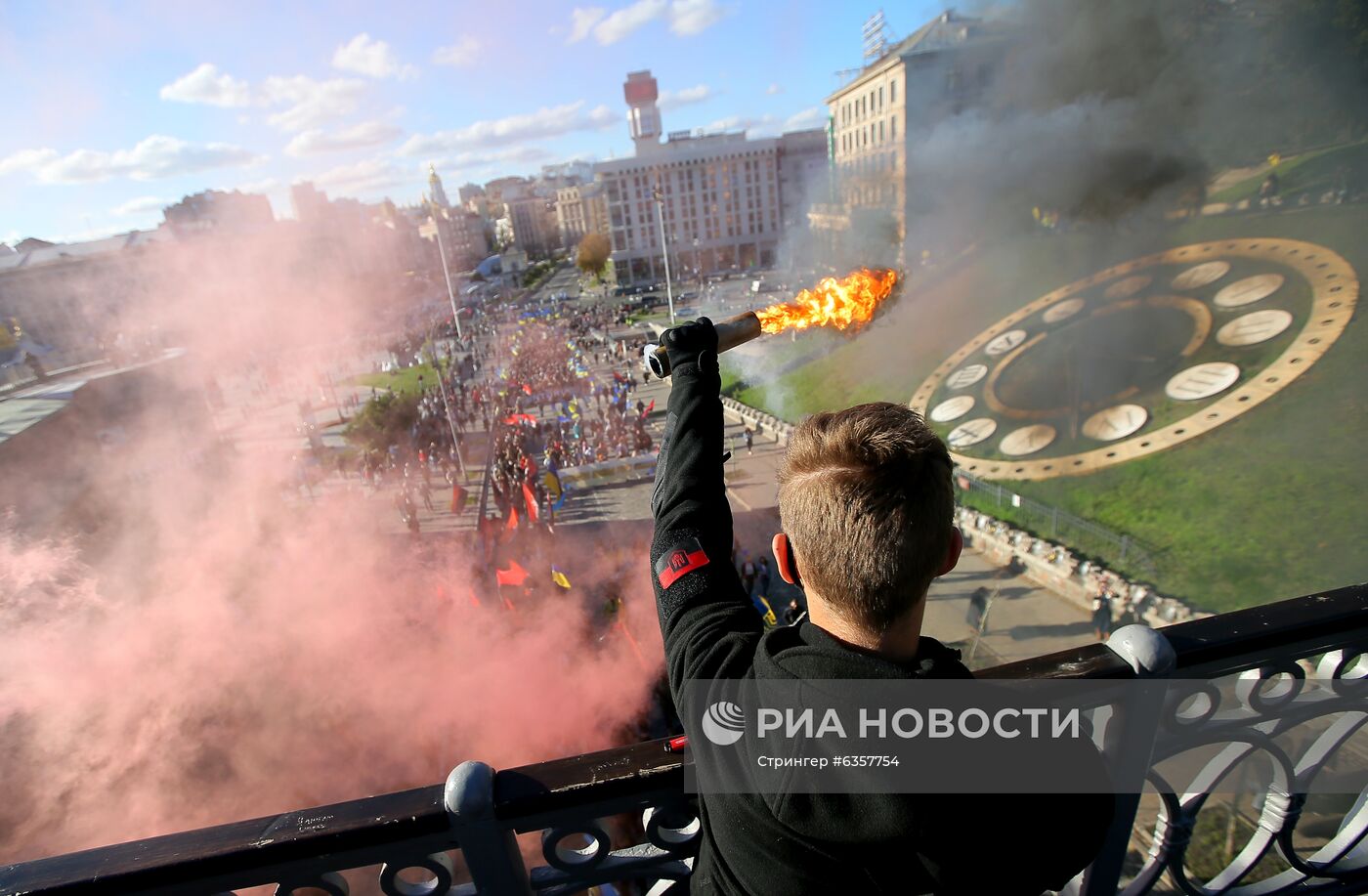 Марши националистов на Украине