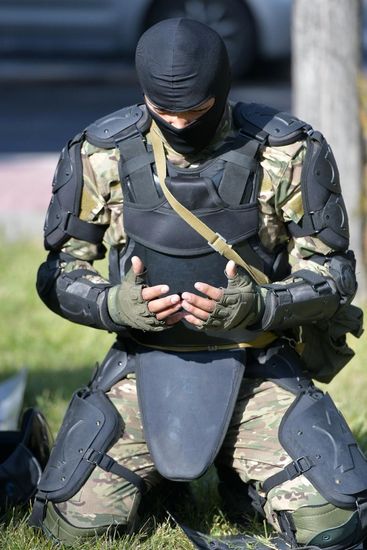 Президент Киргизии С. Жээнбеков объявил об уходе в отставку