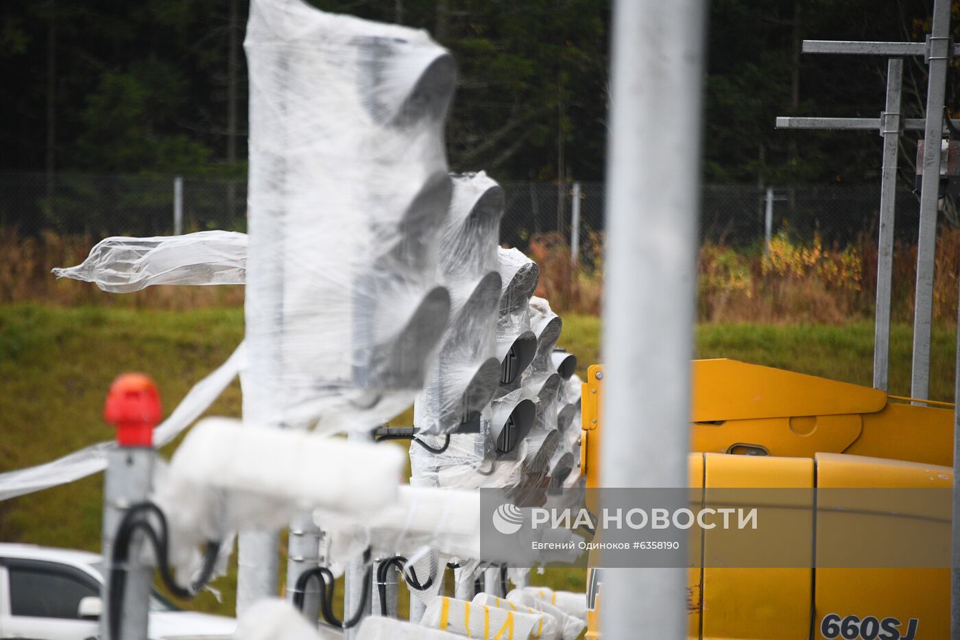 Демонстрация испытаний крупных мостов на прочность на ЦКАД-3