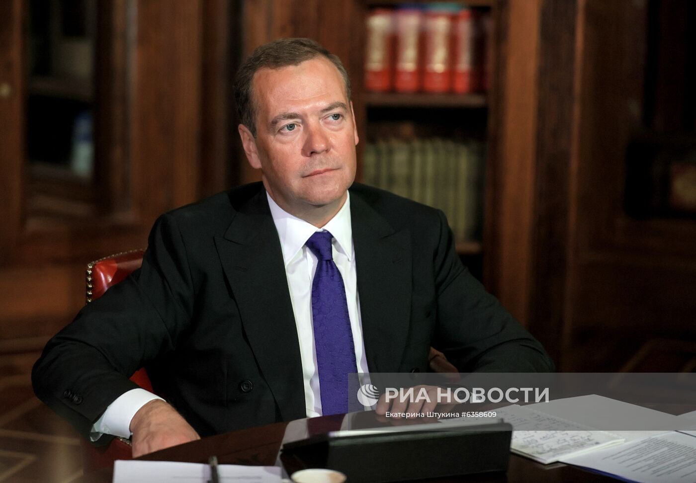 Заместитель председателя Совета безопасности РФ Д. Медведев провел заседание МПС МШУ "Сколково"