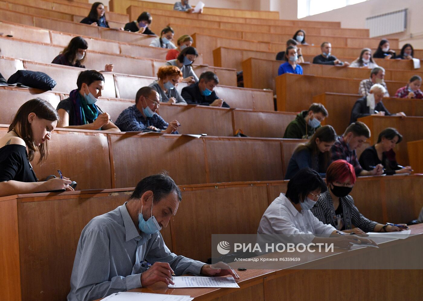 Акция "Тотальный диктант" в городах России