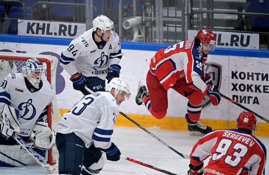 Хоккей. КХЛ. Матч ЦСКА - "Динамо" (Москва)