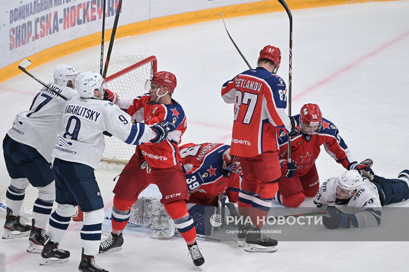 Хоккей. КХЛ. Матч ЦСКА - "Динамо" (Москва)