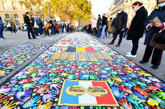 Акция памяти в Париже