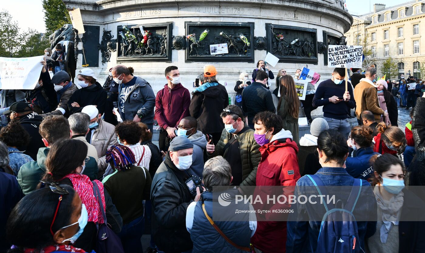 Акция памяти в Париже