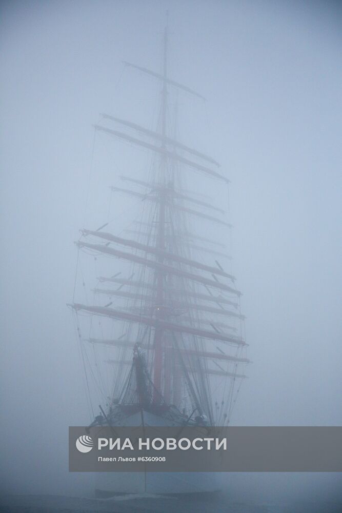 Экспедиция учебного парусного судна "Седов" по маршруту Северного пути