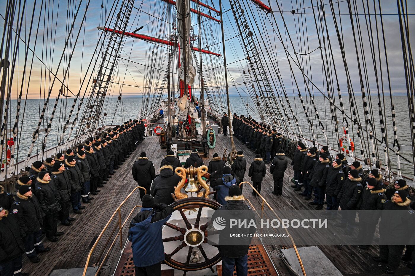 Экспедиция учебного парусного судна "Седов" по маршруту Северного пути
