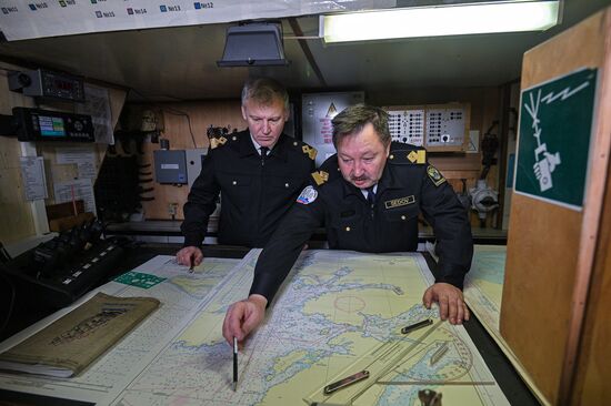 Экспедиция учебного парусного судна "Седов" по маршруту Северного пути