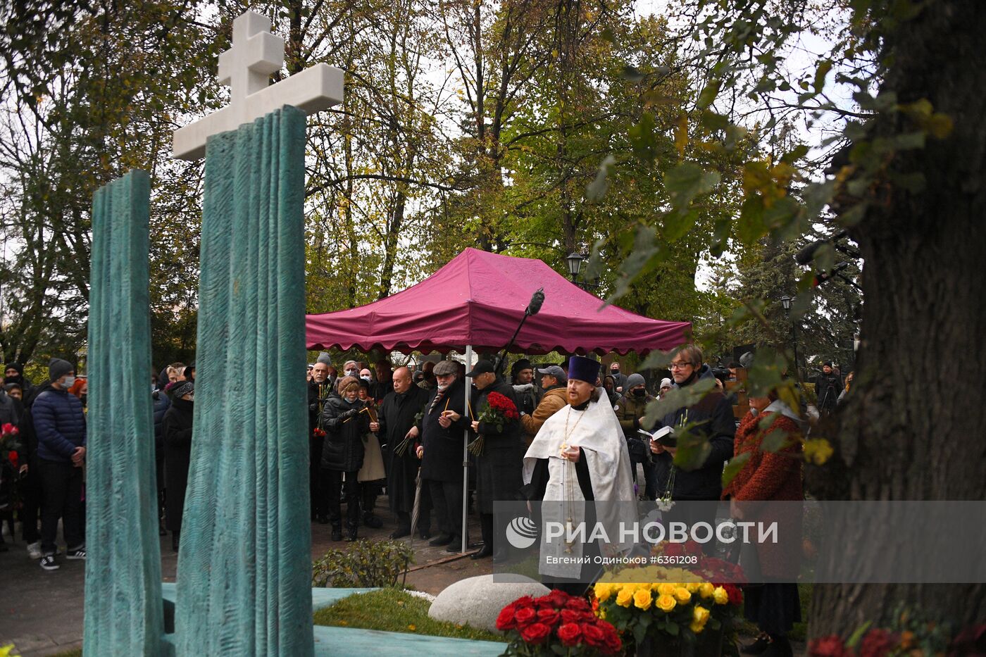 Открытие памятника М. Захарову на Новодевичьем кладбище