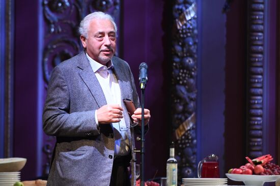 Клубный вечер "СТИХиЯ во время чумы" в театре "Школа современной пьесы"