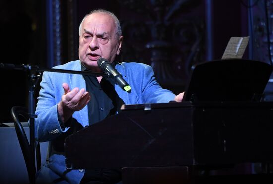 Клубный вечер "СТИХиЯ во время чумы" в театре "Школа современной пьесы"