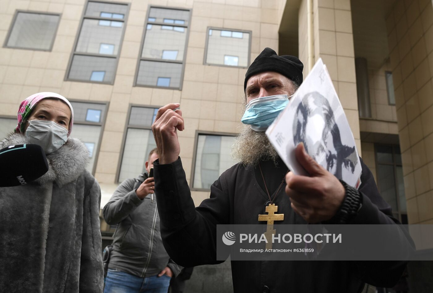 Рассмотрение апелляционной жалобы на приговор актеру М. Ефремову