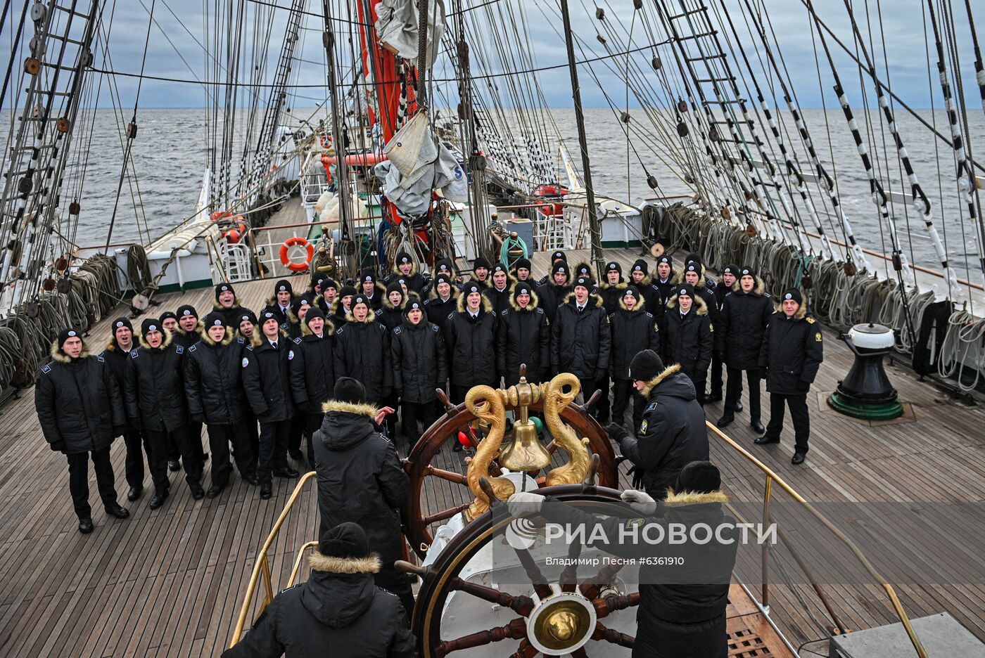 Экспедиция учебного парусного судна "Седов" по маршруту Северного пути