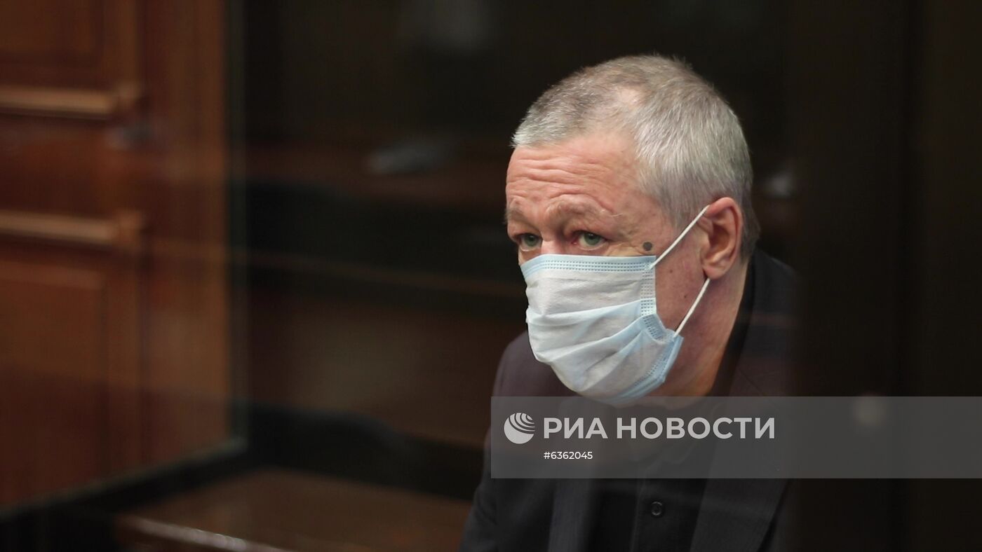 Рассмотрение апелляционной жалобы на приговор актеру М. Ефремову