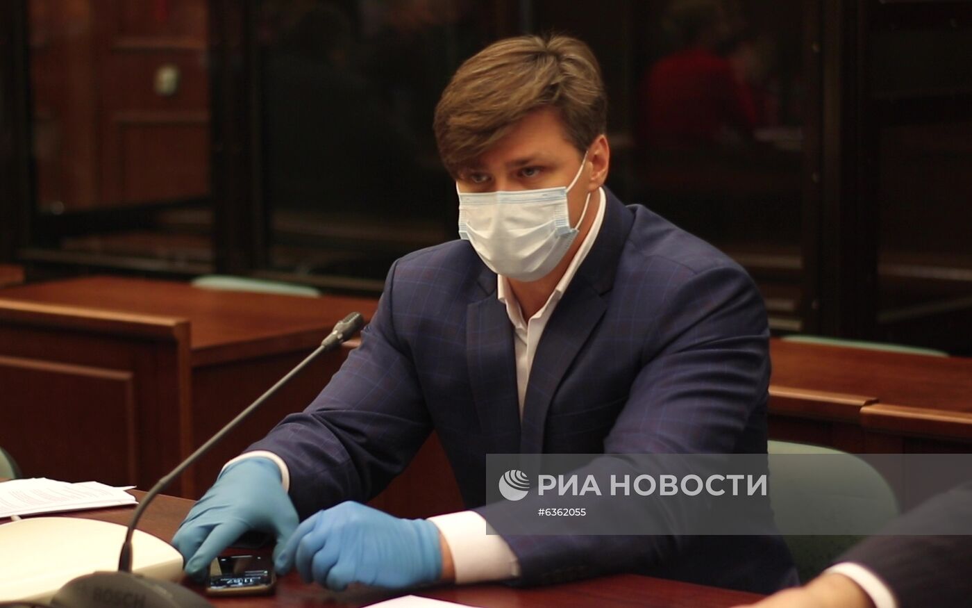 Рассмотрение апелляционной жалобы на приговор актеру М. Ефремову