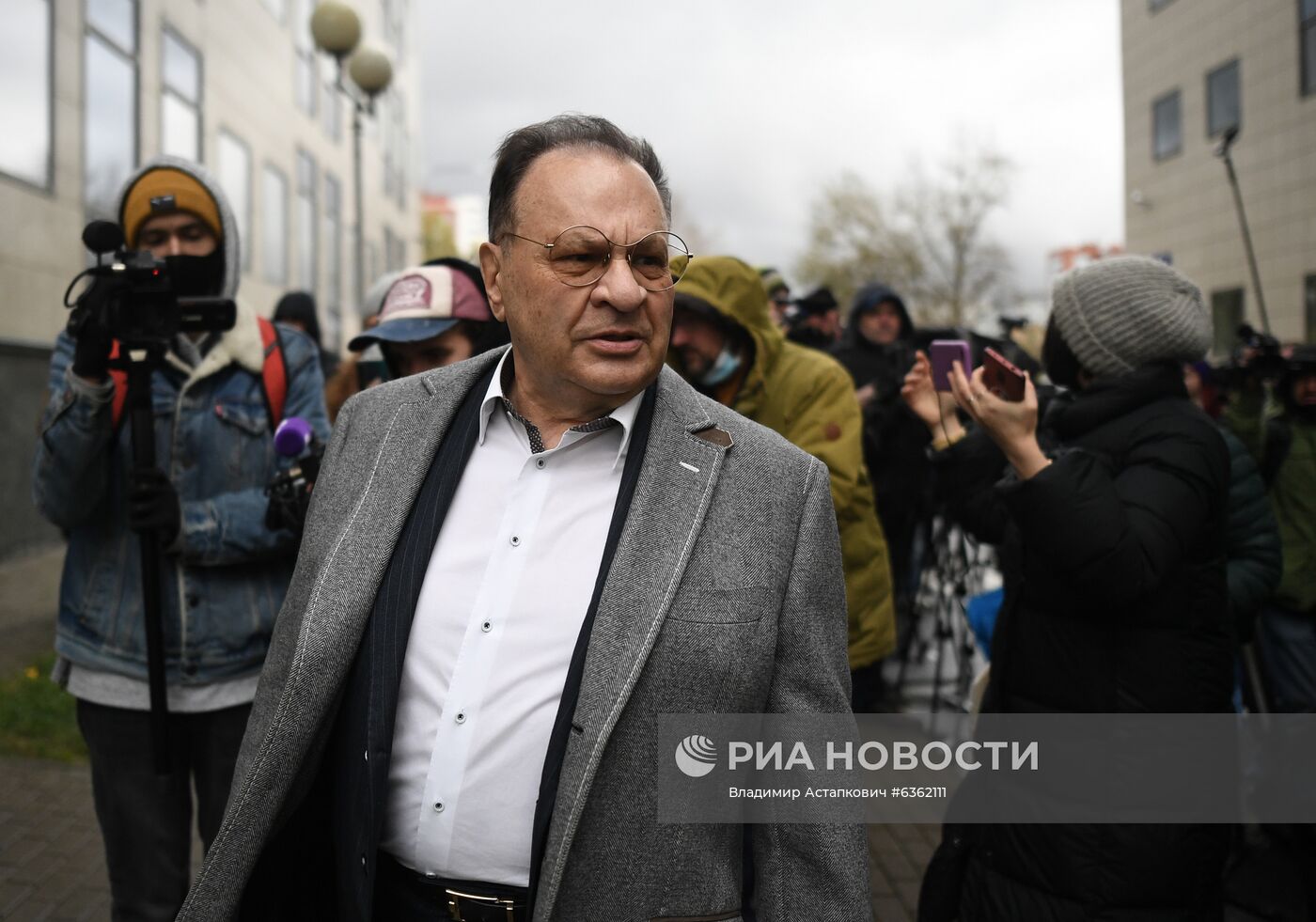 Рассмотрение апелляционной жалобы на приговор актеру М. Ефремову