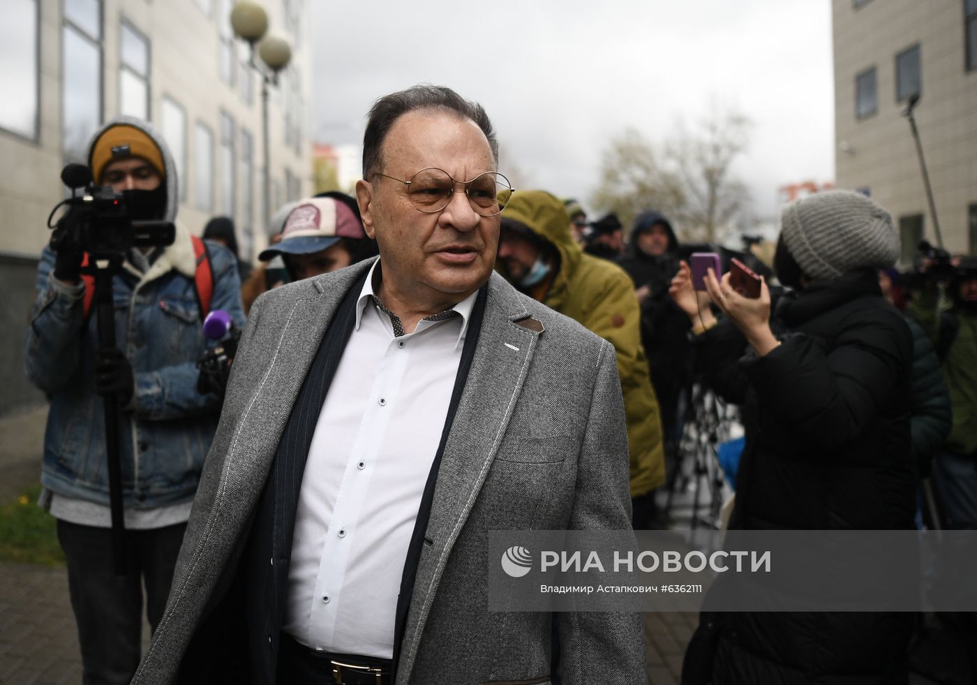 Рассмотрение апелляционной жалобы на приговор актеру М. Ефремову