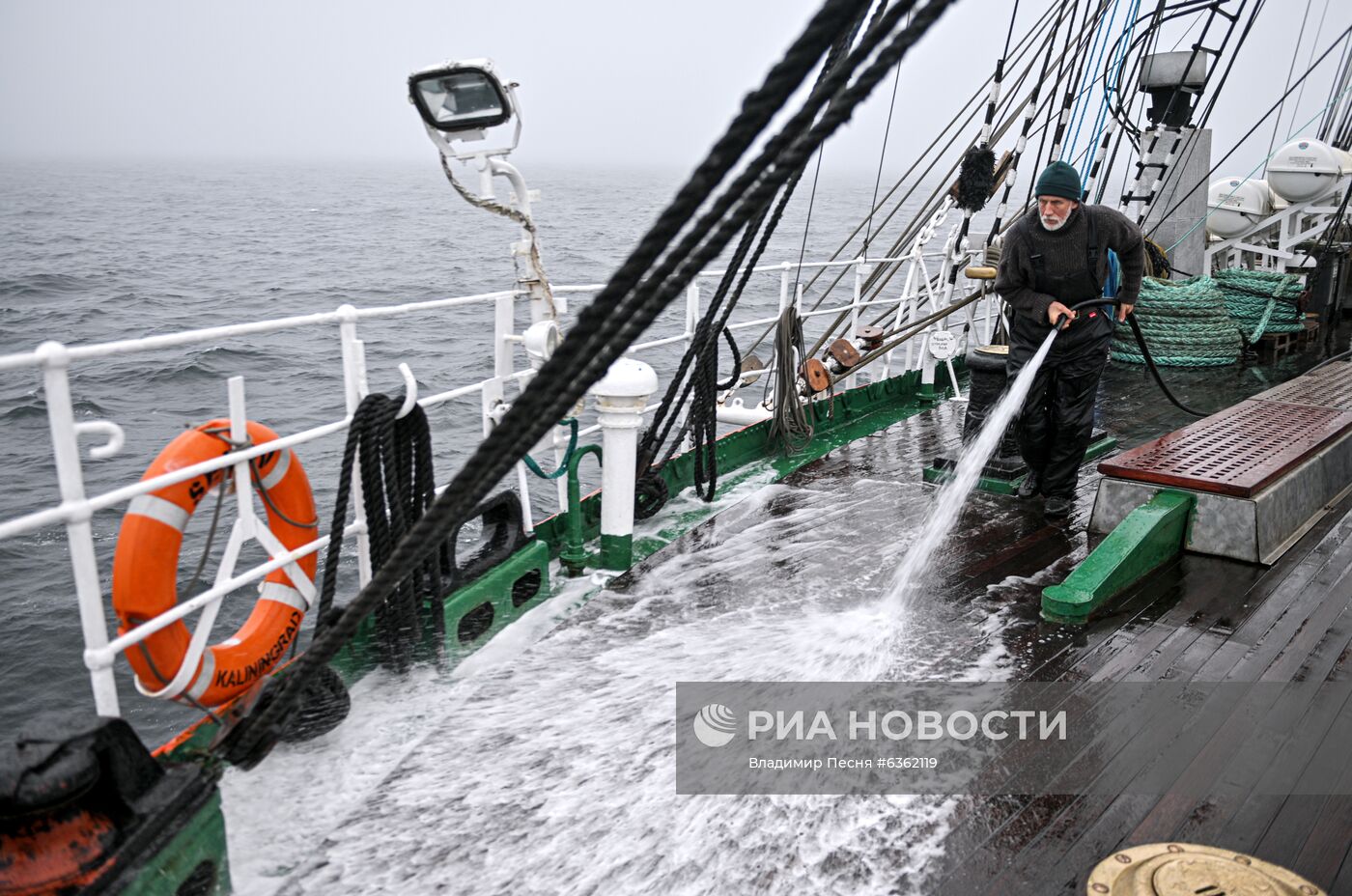 Экспедиция учебного парусного судна "Седов" по маршруту Северного пути