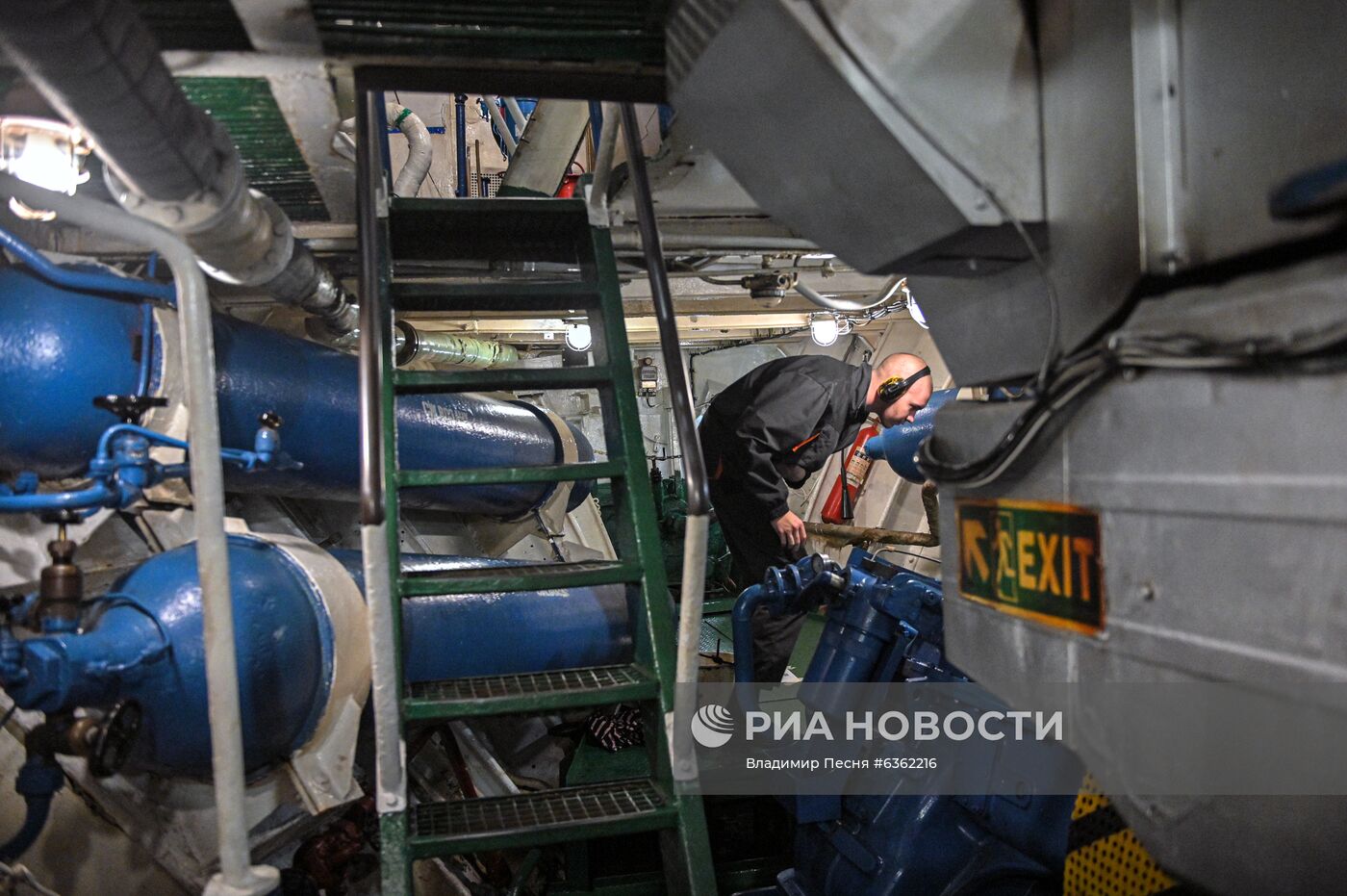 Экспедиция учебного парусного судна "Седов" по маршруту Северного пути