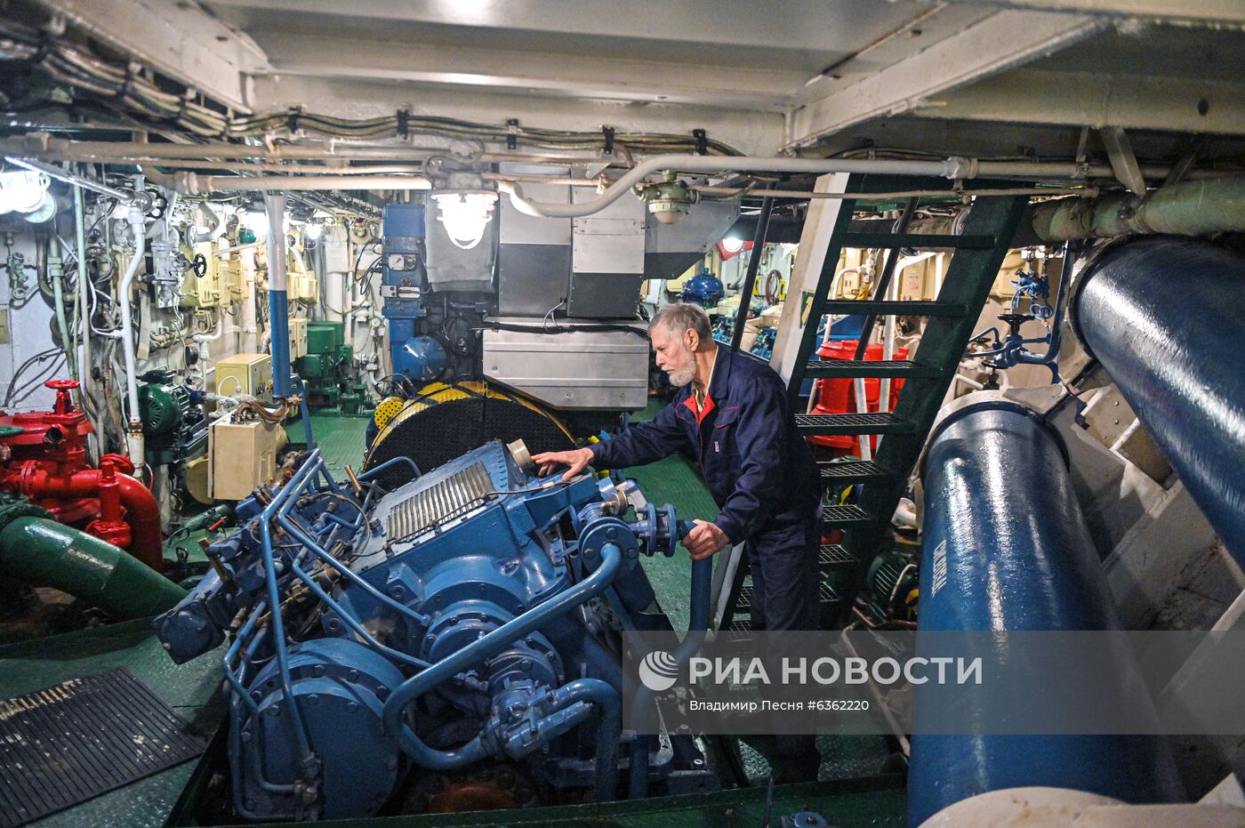 Экспедиция учебного парусного судна "Седов" по маршруту Северного пути