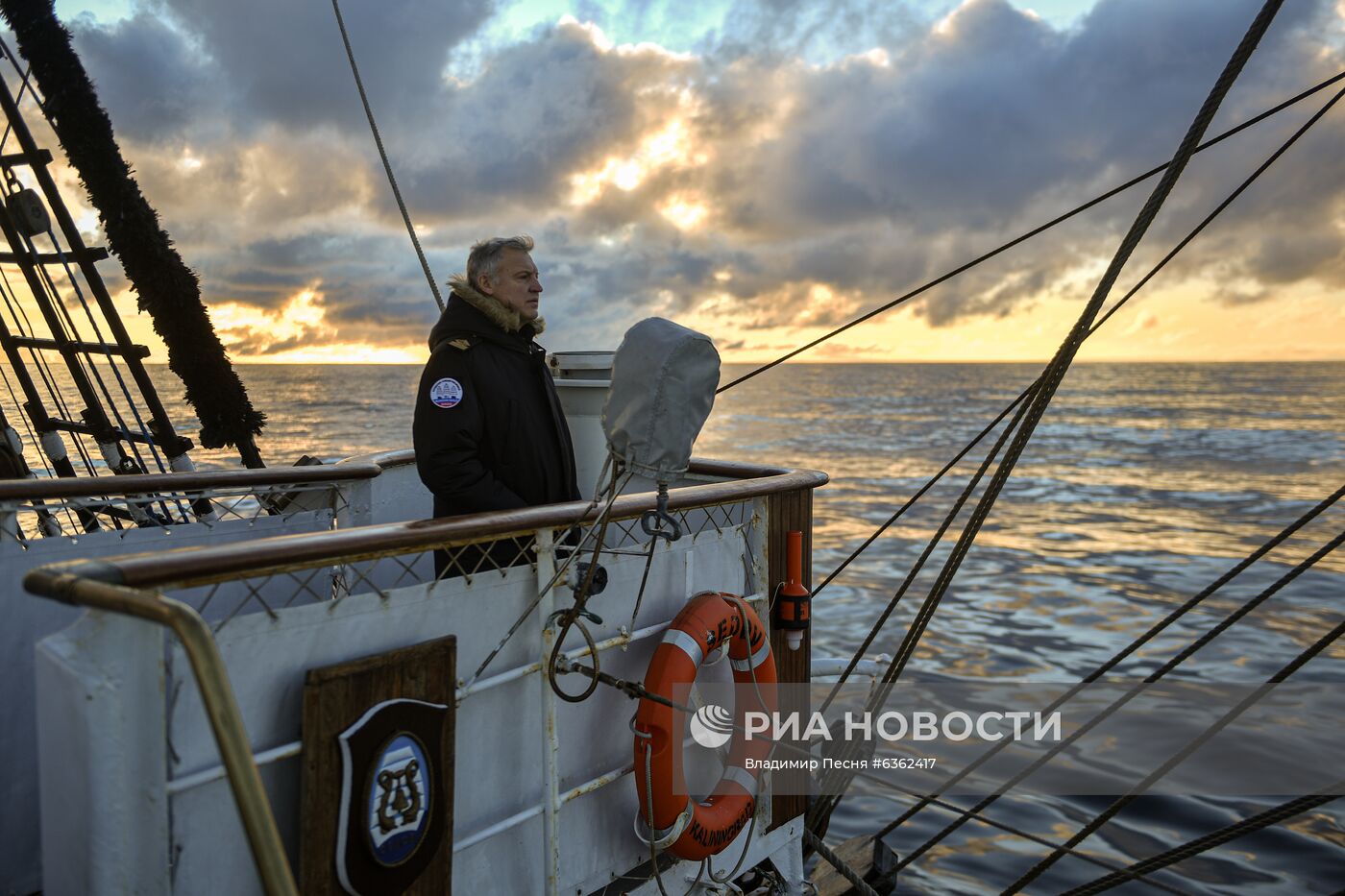 Экспедиция учебного парусного судна "Седов" по маршруту Северного пути