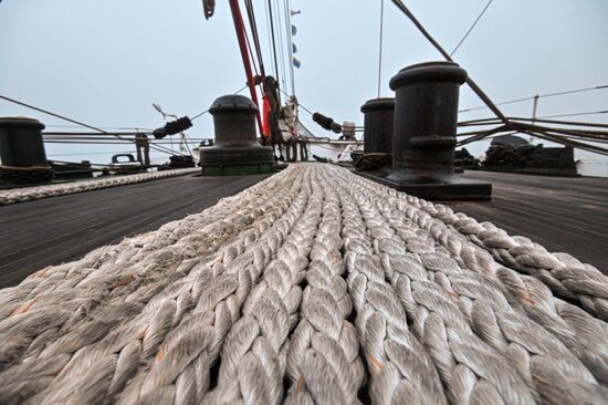 Экспедиция учебного парусного судна "Седов" по маршруту Северного пути