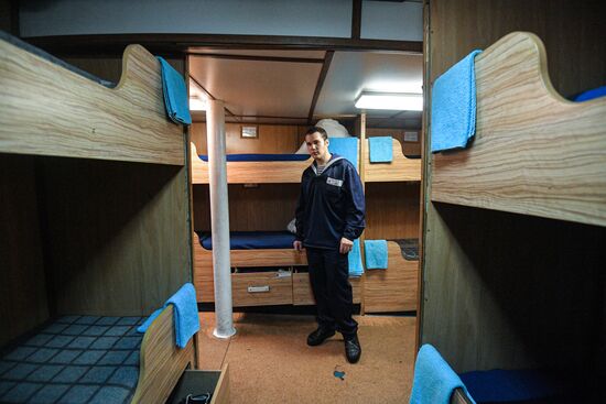 Экспедиция учебного парусного судна "Седов" по маршруту Северного пути